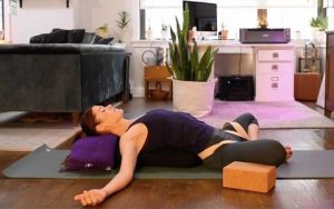 Welcher Yogastil ist bei künstlichen Befruchtungsmaßnahmen am besten, und warum?